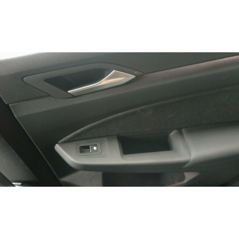 Recambio de mando elevalunas trasero derecho para volkswagen golf viii (cd1, da1) 1.5 etsi referencia OEM IAM   