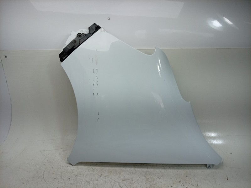 Recambio de aleta delantera izquierda para renault master iii furgoneta (fv) 2.3 dci 150 fwd (fv0f, fv03) referencia OEM IAM  63
