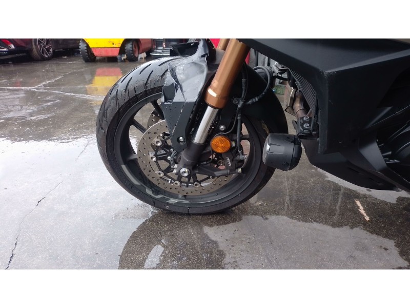 Recambio de llanta delantera para honda nt1100 referencia OEM IAM   