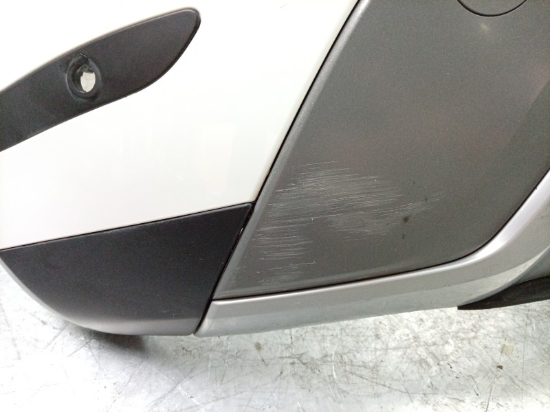 Recambio de paragolpes trasero para land rover range rover evoque referencia OEM IAM  LR135016 