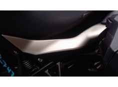 Recambio de moldura para honda nt1100 referencia OEM IAM   