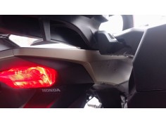 Recambio de molduras traseras para honda nt1100 referencia OEM IAM   