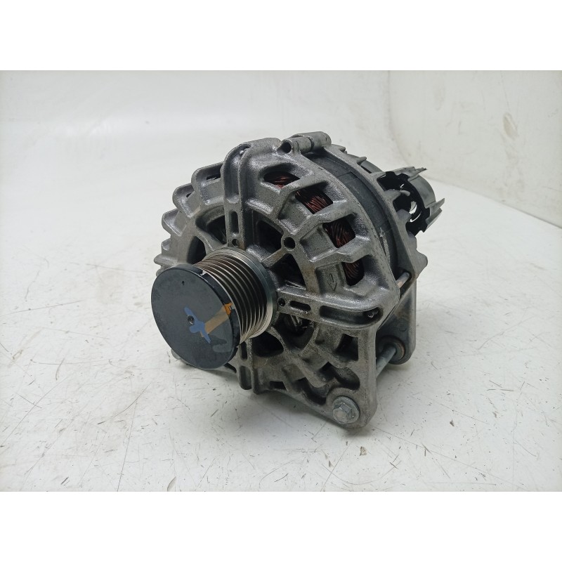 Recambio de alternador para renault master iii furgoneta (fv) 2.3 dci 150 fwd (fv0f, fv03) referencia OEM IAM  231007317R ALF730