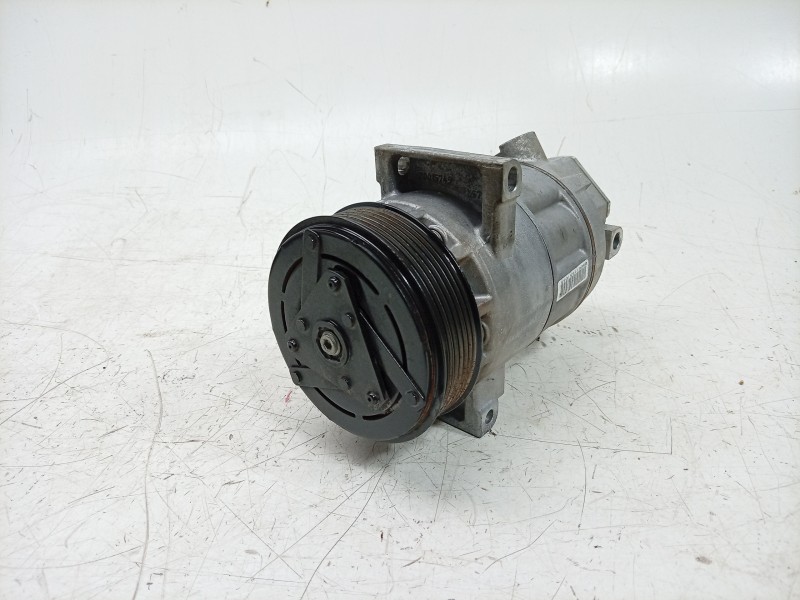 Recambio de compresor aire acondicionado para renault captur i (j5_, h5_) 0.9 tce 90 referencia OEM IAM  926000734R CAF530017HQ/