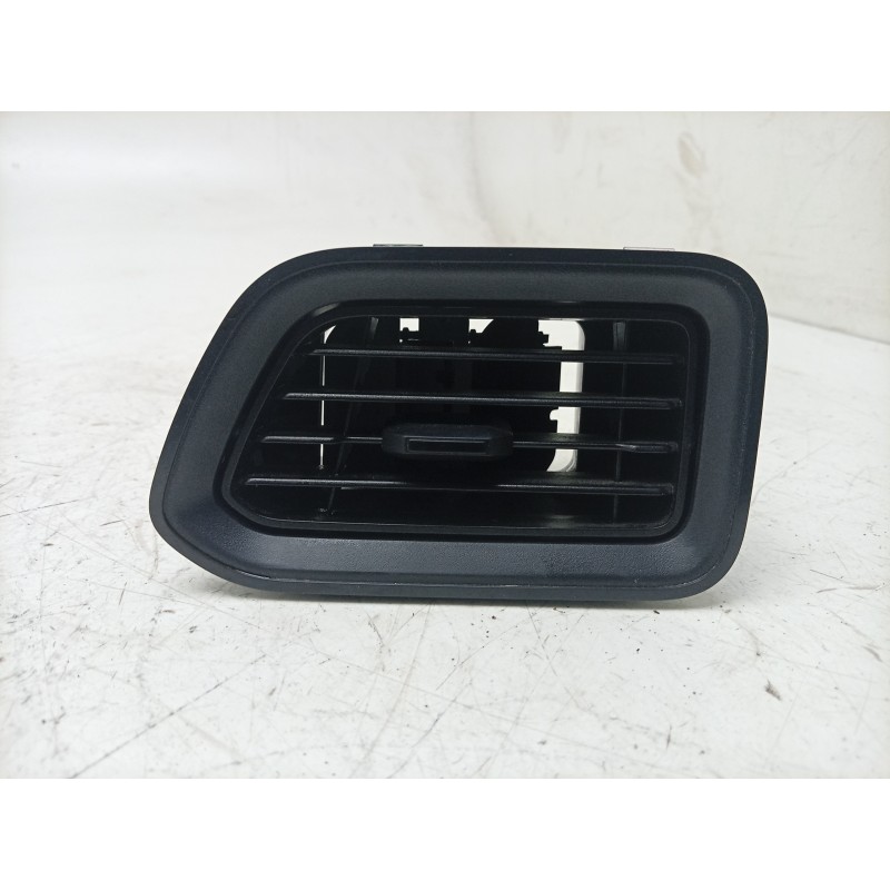 Recambio de aireador derecho para renault master iii furgoneta (fv) 2.3 dci 150 fwd (fv0f, fv03) referencia OEM IAM  687518035R 