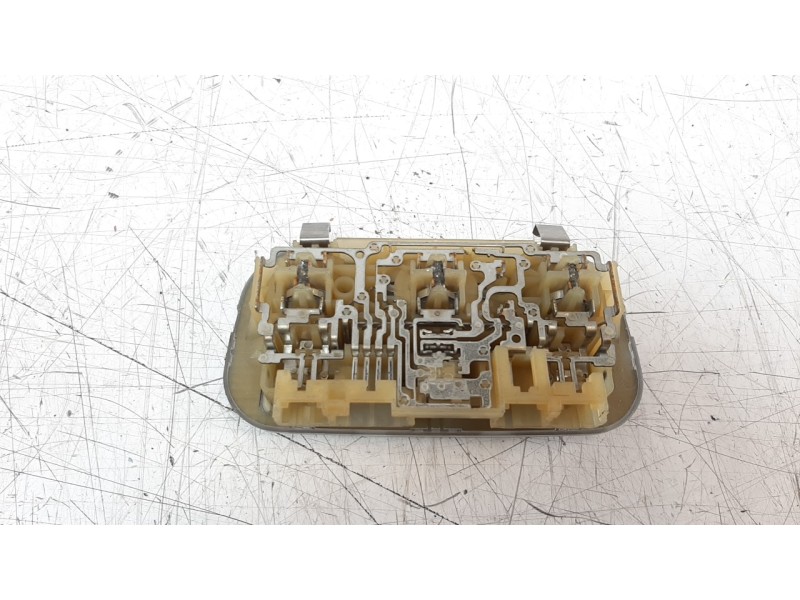 Recambio de luz interior para citroen c3 1.4 referencia OEM IAM 9680716380  