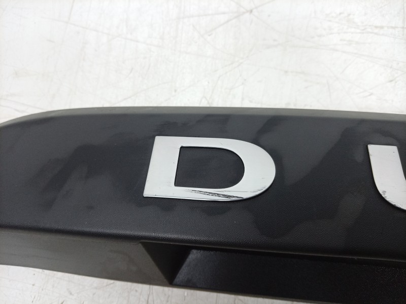 Recambio de moldura para dacia duster (hm_) 1.2 tce 125 (hmma) referencia OEM IAM  848101807R 