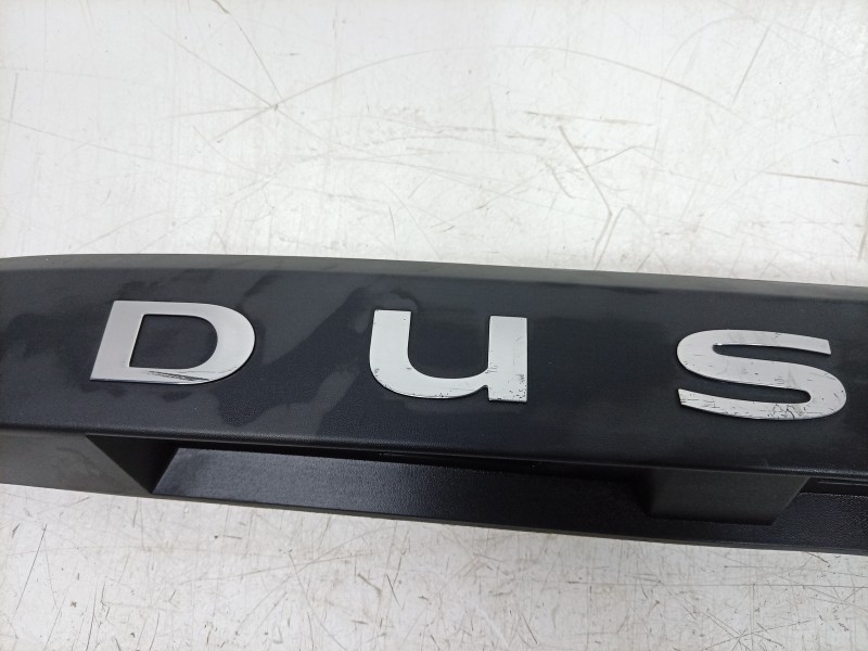 Recambio de moldura para dacia duster (hm_) 1.2 tce 125 (hmma) referencia OEM IAM  848101807R 