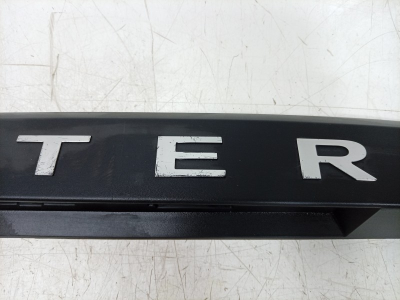Recambio de moldura para dacia duster (hm_) 1.2 tce 125 (hmma) referencia OEM IAM  848101807R 