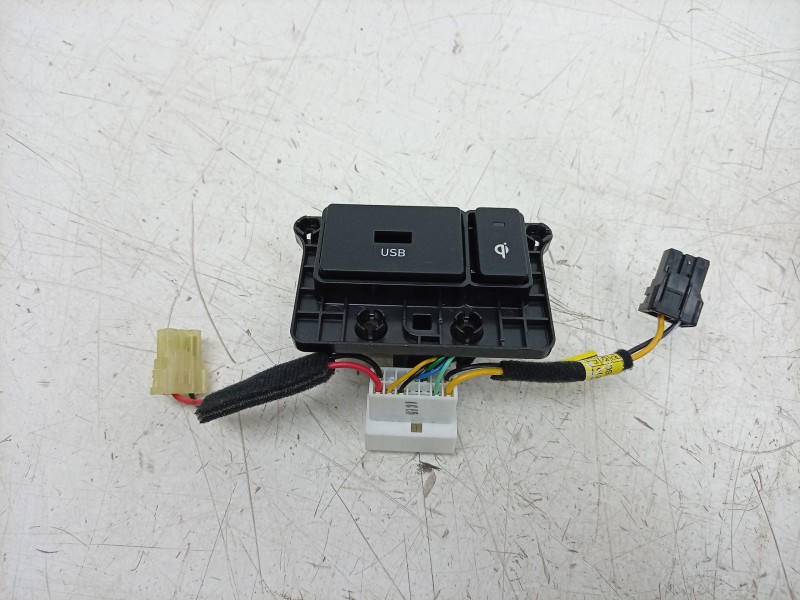 Recambio de interruptor para hyundai kona (os, ose, osi) 1.6 gdi hybrid referencia OEM IAM  83675J9AD0 