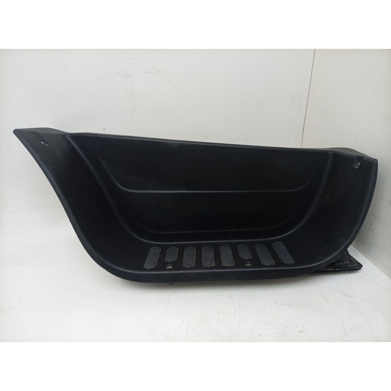 Recambio de moldura para renault master iii furgoneta (fv) 2.3 dci 150 fwd (fv0f, fv03) referencia OEM IAM  769520009R 