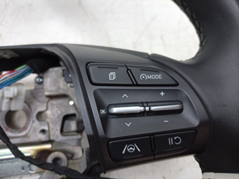 Recambio de volante para hyundai kona (os, ose, osi) 1.6 gdi hybrid referencia OEM IAM  56110J9790MGE 