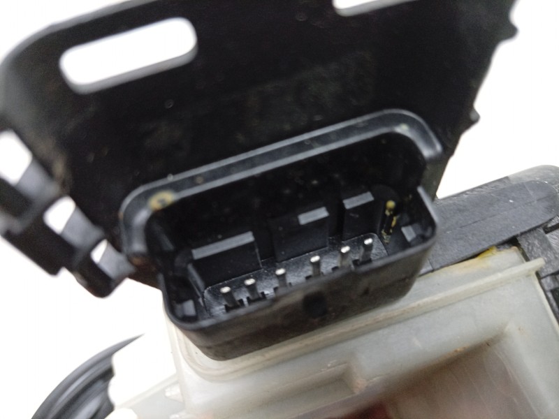Recambio de cerradura puerta delantera derecha para opel crossland x / crossland (p17, p2qo) 1.2 (75) referencia OEM IAM  982673