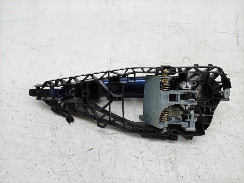 Recambio de maneta exterior delantera derecha para bmw x1 (f48) sdrive 18 d referencia OEM IAM  51217396308 