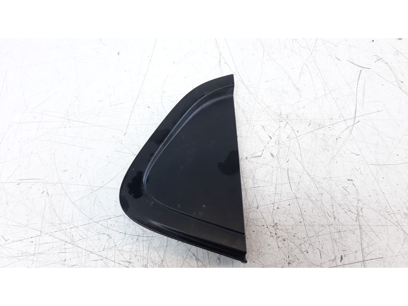 Recambio de moldura para dacia sandero 0.9 tce cat referencia OEM IAM 788736829R  