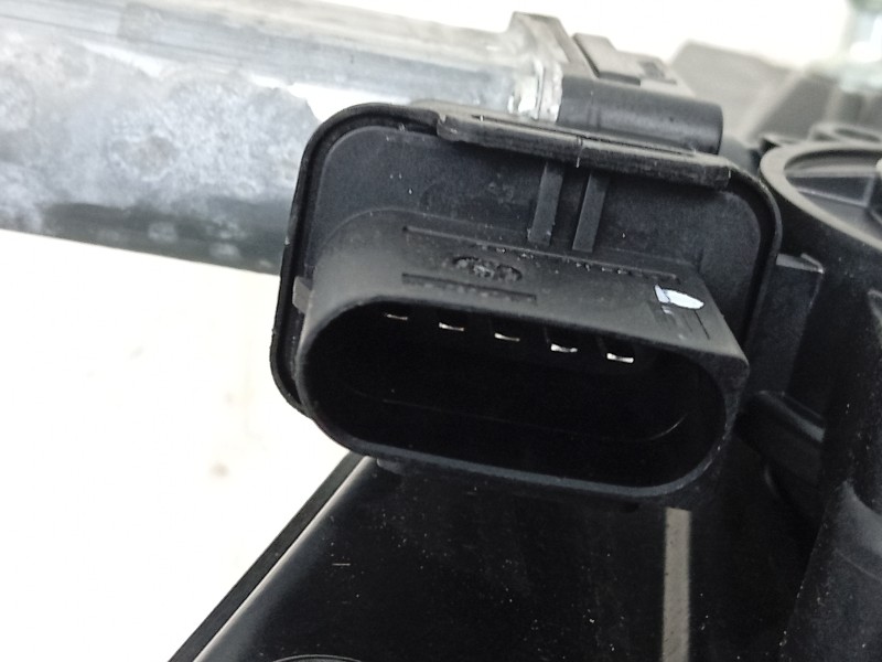 Recambio de elevalunas delantero derecho para bmw x1 (f48) sdrive 18 d referencia OEM IAM  51337434786 112092/2142704/SEF490A57H