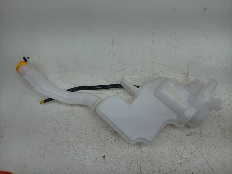 Recambio de deposito limpia para renault 5 e-tech 150 referencia OEM IAM  289102687R 