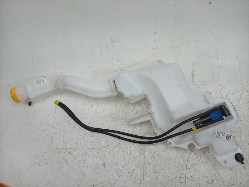 Recambio de deposito limpia para renault 5 e-tech 150 referencia OEM IAM  289102687R 