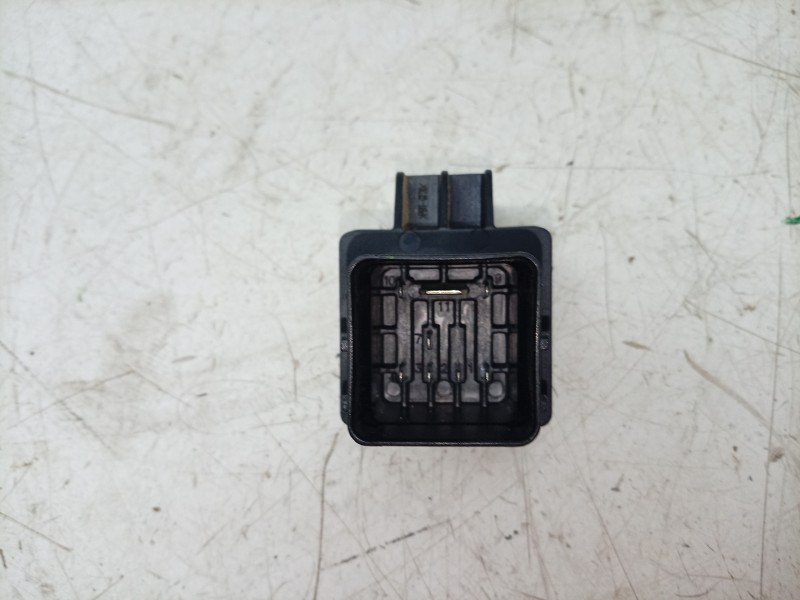 Recambio de modulo electronico para renault master iii furgoneta (fv) 2.3 dci 150 fwd (fv0f, fv03) referencia OEM IAM  110675590