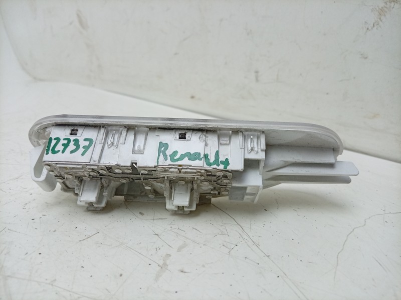 Recambio de luz interior para renault master iii furgoneta (fv) 2.3 dci 150 fwd (fv0f, fv03) referencia OEM IAM  264302385R 