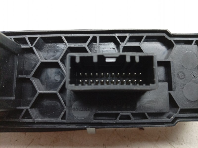 Recambio de mando elevalunas delantero izquierdo para renault espace v (jr_) 1.6 dci 160 referencia OEM IAM  254017426R 