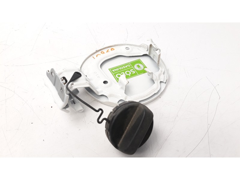 Recambio de tapa exterior combustible para toyota rav 4 referencia OEM IAM 7735042090  
