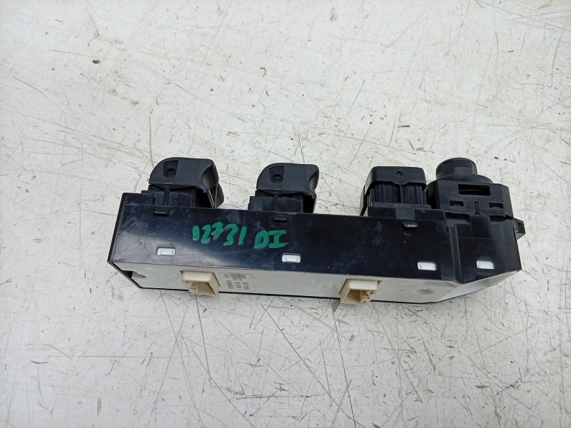 Recambio de mando elevalunas delantero izquierdo para mazda cx-3 (dk) 2.0 skyactiv-g referencia OEM IAM  DG8T66350 