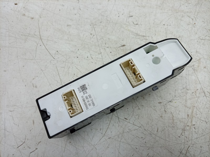 Recambio de mando elevalunas delantero izquierdo para mazda cx-3 (dk) 2.0 skyactiv-g referencia OEM IAM  DG8T66350 