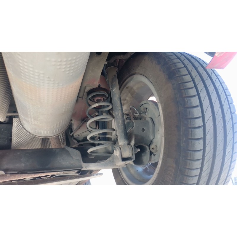 Recambio de amortiguador trasero derecho para ford fiesta vii (hj, hf) 1.0 ecoboost referencia OEM IAM   