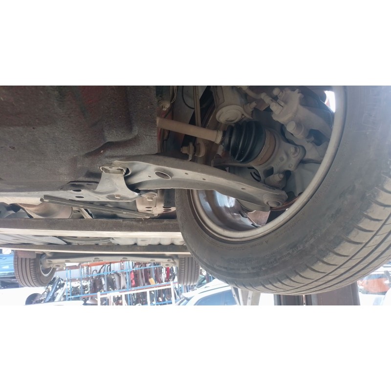 Recambio de brazo suspension inferior delantero izquierdo para ford fiesta vii (hj, hf) 1.0 ecoboost referencia OEM IAM   
