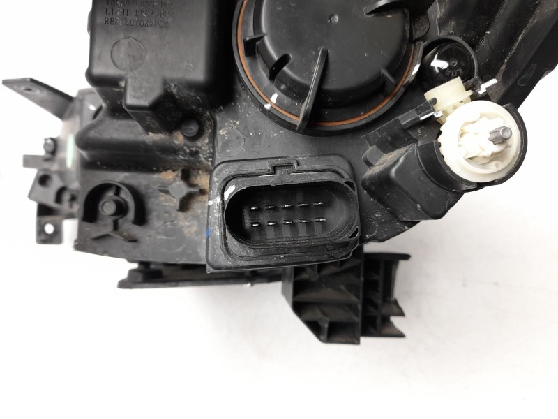 Recambio de faro derecho para dr evo 5 referencia OEM IAM  A00091194 
