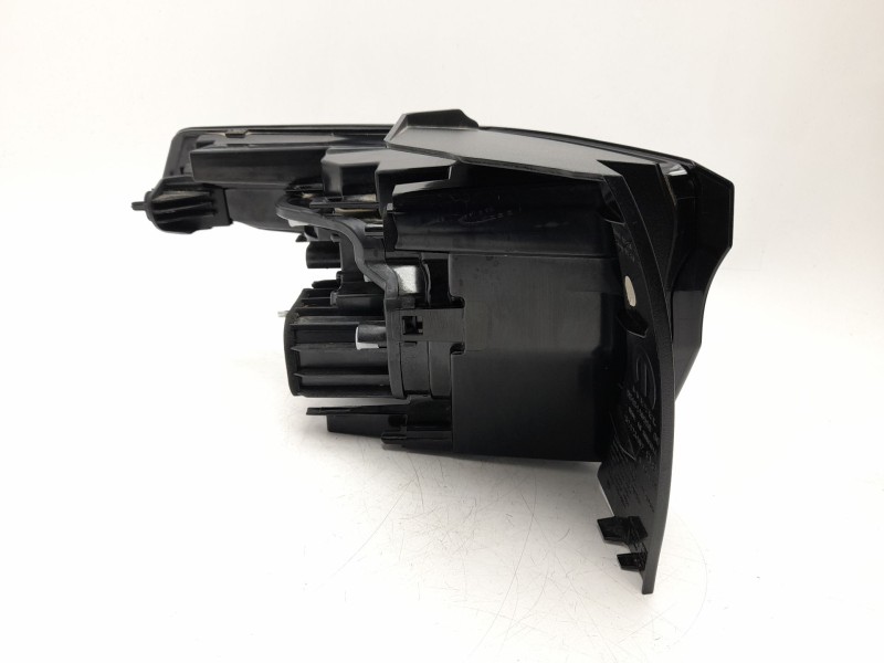 Recambio de piloto trasero derecho para citroën e-c3 aircross electrico 113cv max referencia OEM IAM   
