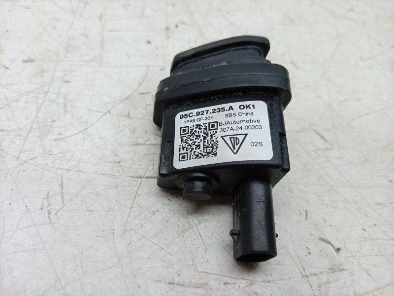 Recambio de maneta exterior porton para porsche macan (xab) 4 electric (xabbb1, xabfd1) referencia OEM IAM 95C927235A 95C927235A