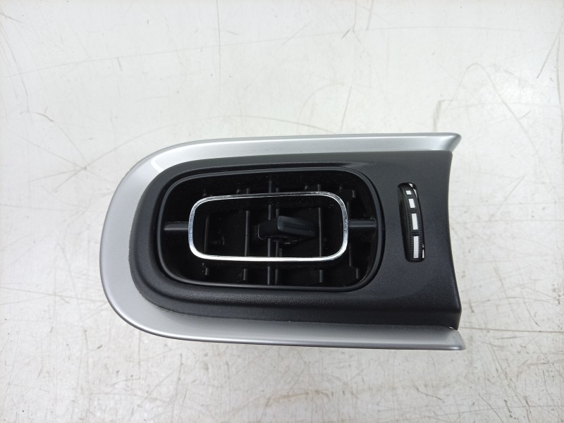 Recambio de aireador izquierdo para citroën c3 iii (sx) 1.5 bluehdi 100 (sxyhyp, sxyhtu) referencia OEM IAM  98162208ZD 