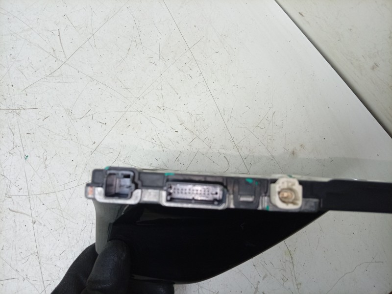 Recambio de antena para peugeot 308 sw iii (fc_, fj_, fr_, f4_, fn_) puretech 130 (frhnsl, frhnst) referencia OEM IAM  985773408