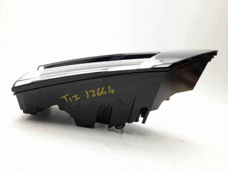 Recambio de piloto trasero izquierdo interior para nissan qashqai iii (j12) 1.5 vc-t referencia OEM IAM  26555HN27A 