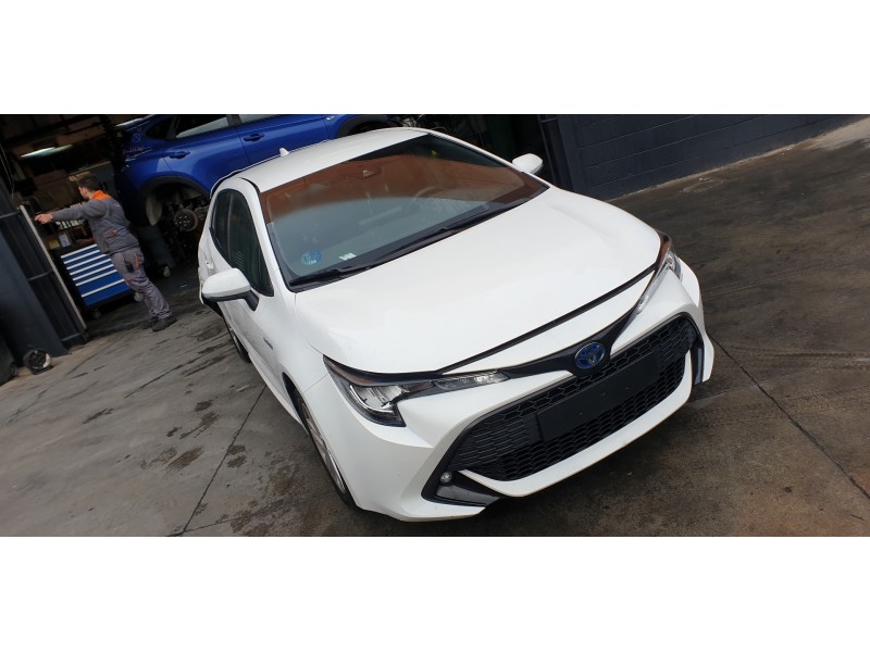 toyota corolla (e21) del año 2021