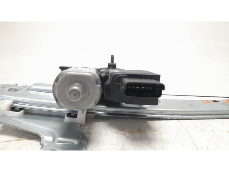 Recambio de elevalunas trasero izquierdo para citroen c3 shine referencia OEM IAM 9830478480  