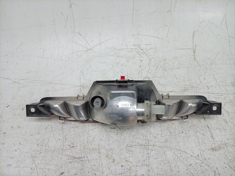 Recambio de piloto trasero central para opel corsa f (p2jo) 1.2 (68) referencia OEM IAM  9674308980 103F17420380/2320600/1649001