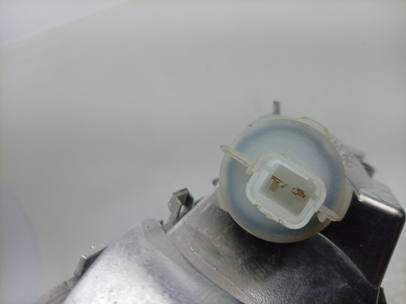Recambio de piloto trasero central para opel corsa f (p2jo) 1.2 (68) referencia OEM IAM  9674308980 103F17420380/2320600/1649001