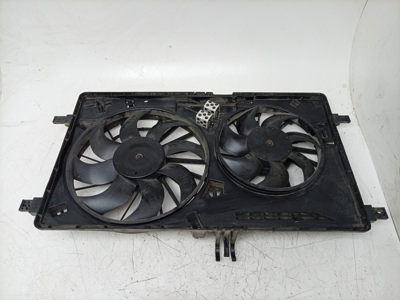 Recambio de electroventilador para renault master iii furgoneta (fv) 2.3 dci 150 fwd (fv0f, fv03) referencia OEM IAM  214813663R