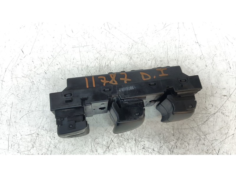Recambio de mando elevalunas delantero izquierdo para nissan pulsar (c13) acenta referencia OEM IAM 254013ZL1A  