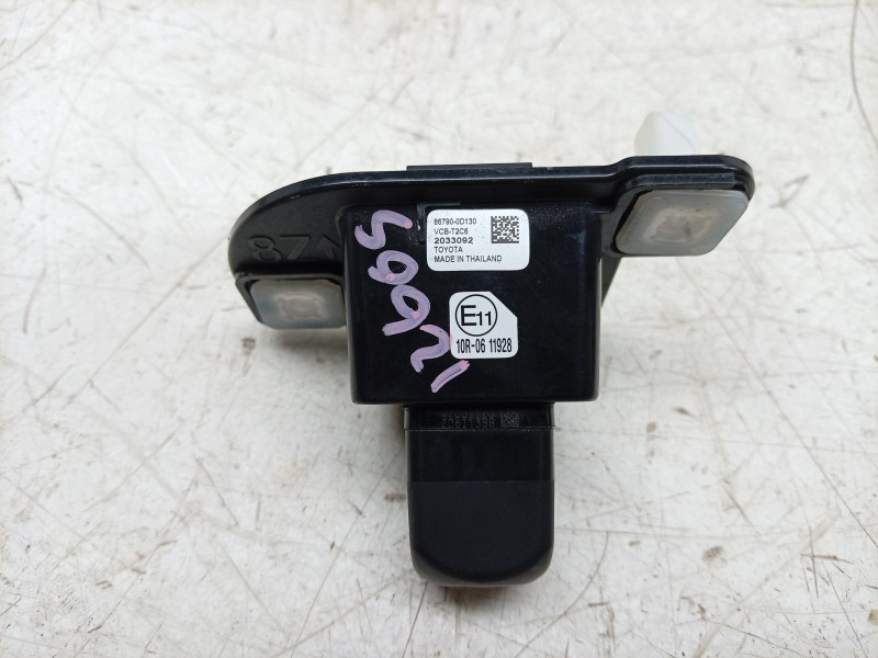 Recambio de camara vision trasera para toyota yaris (_p21_, _pa1_, _ph1_) 1.5 hybrid (mxph11) referencia OEM IAM  867900D130 