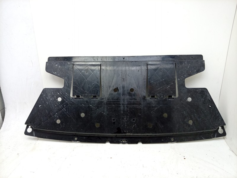 Recambio de cubrecarter para renault 5 e-tech 150 referencia OEM IAM  748182595R 