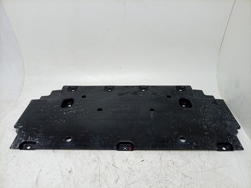 Recambio de cubrecarter para renault 5 e-tech 150 referencia OEM IAM  748189371R 