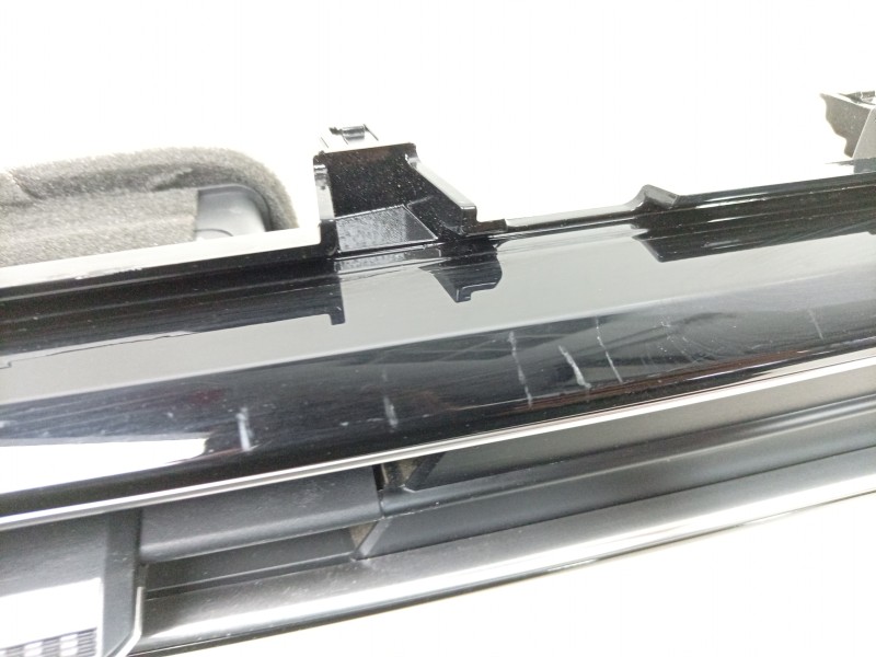 Recambio de rejilla delantera para kia sportage v (nq5) 1.6 t-gdi referencia OEM IAM  847M5R2100FHV 