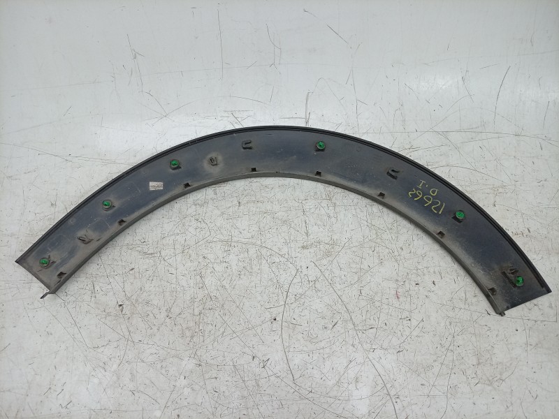 Recambio de aletin delantero izquierdo para citroën c3 iii (sx) 1.5 bluehdi 100 (sxyhyp, sxyhtu) referencia OEM IAM  9812088680 