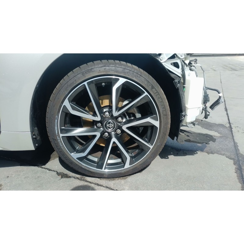 Recambio de llanta para toyota corolla hatchback (_e21_, _ea1_, _eh1_) 2.0 hybrid (mzeh12) referencia OEM IAM   
