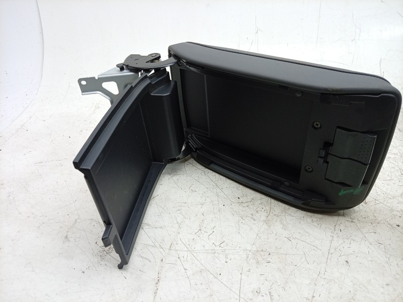 Recambio de apoyabrazos central para subaru outback (bs) 2.5 awd (bs9) referencia OEM IAM  92114AL000VH 