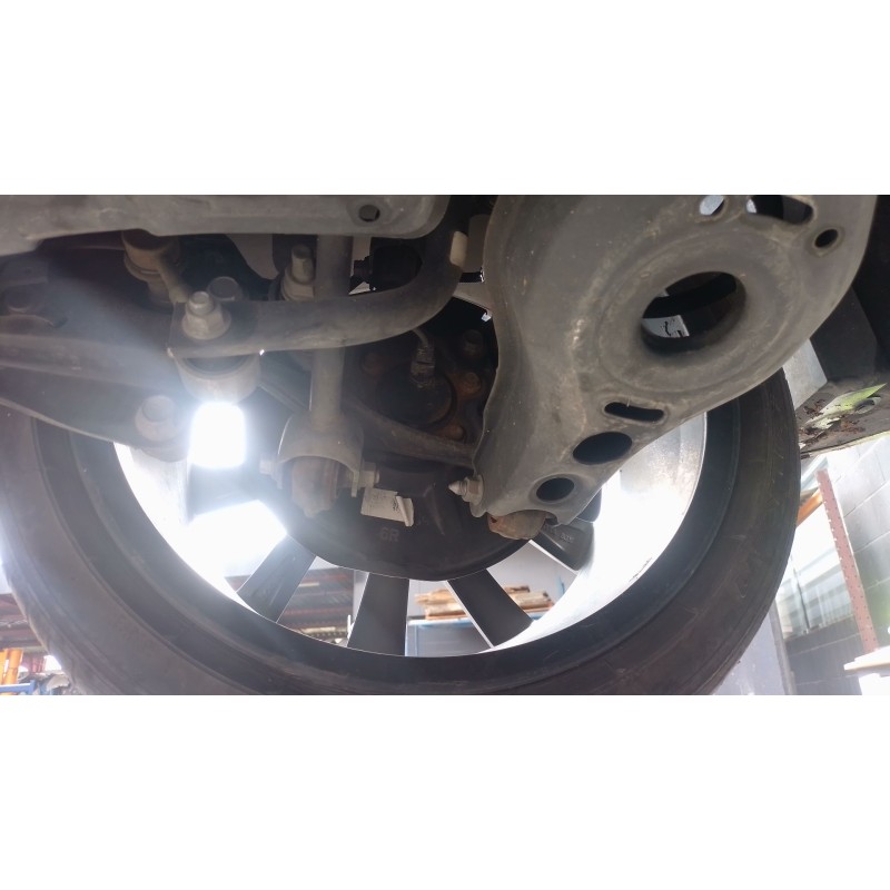 Recambio de mangueta trasera derecha para toyota corolla hatchback (_e21_, _ea1_, _eh1_) 2.0 hybrid (mzeh12) referencia OEM IAM 